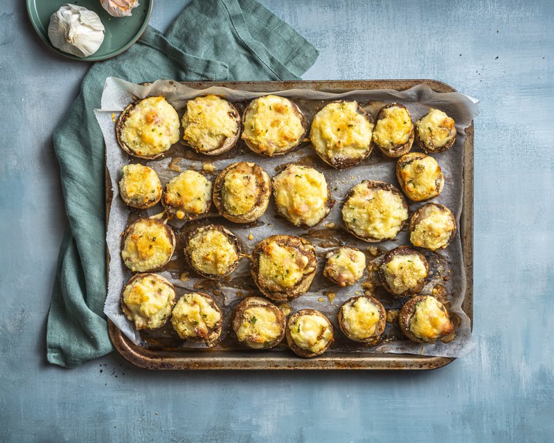 Cheesy Mashed Potato Stuffed Mushrooms