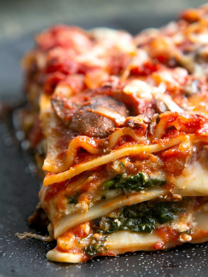 Vegetarisk lasagne med gröna linser och keso