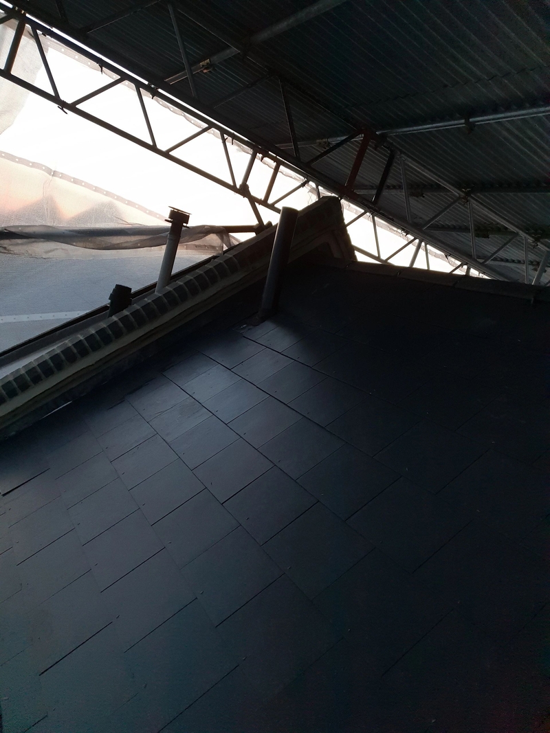 Re roofing with a temporary roof covering helps with efficient installation times