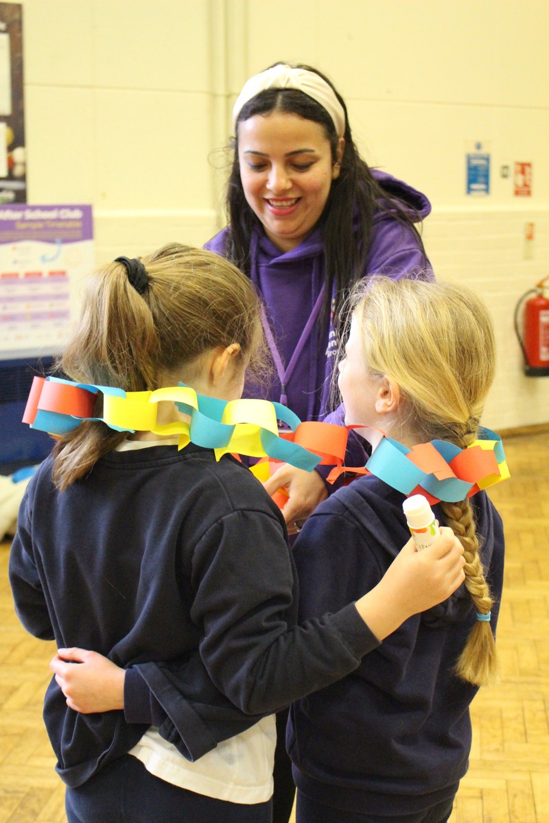Term Time Paper Chain Creation with Staff Member