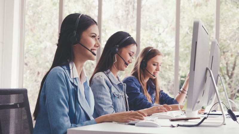 Agents deliver great call center customer service with storm