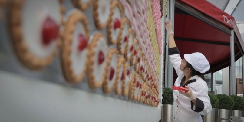 mr kipling edible billboard
