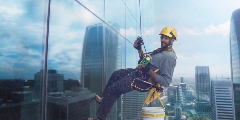 Pass the Pringles AMV BBDO