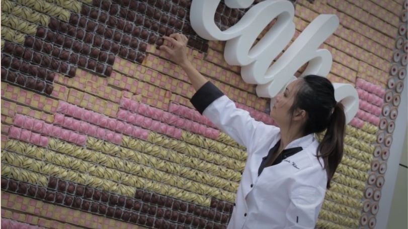 edible billboards mr kipling