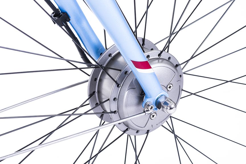 Close-up picture of a bike's front wheel 