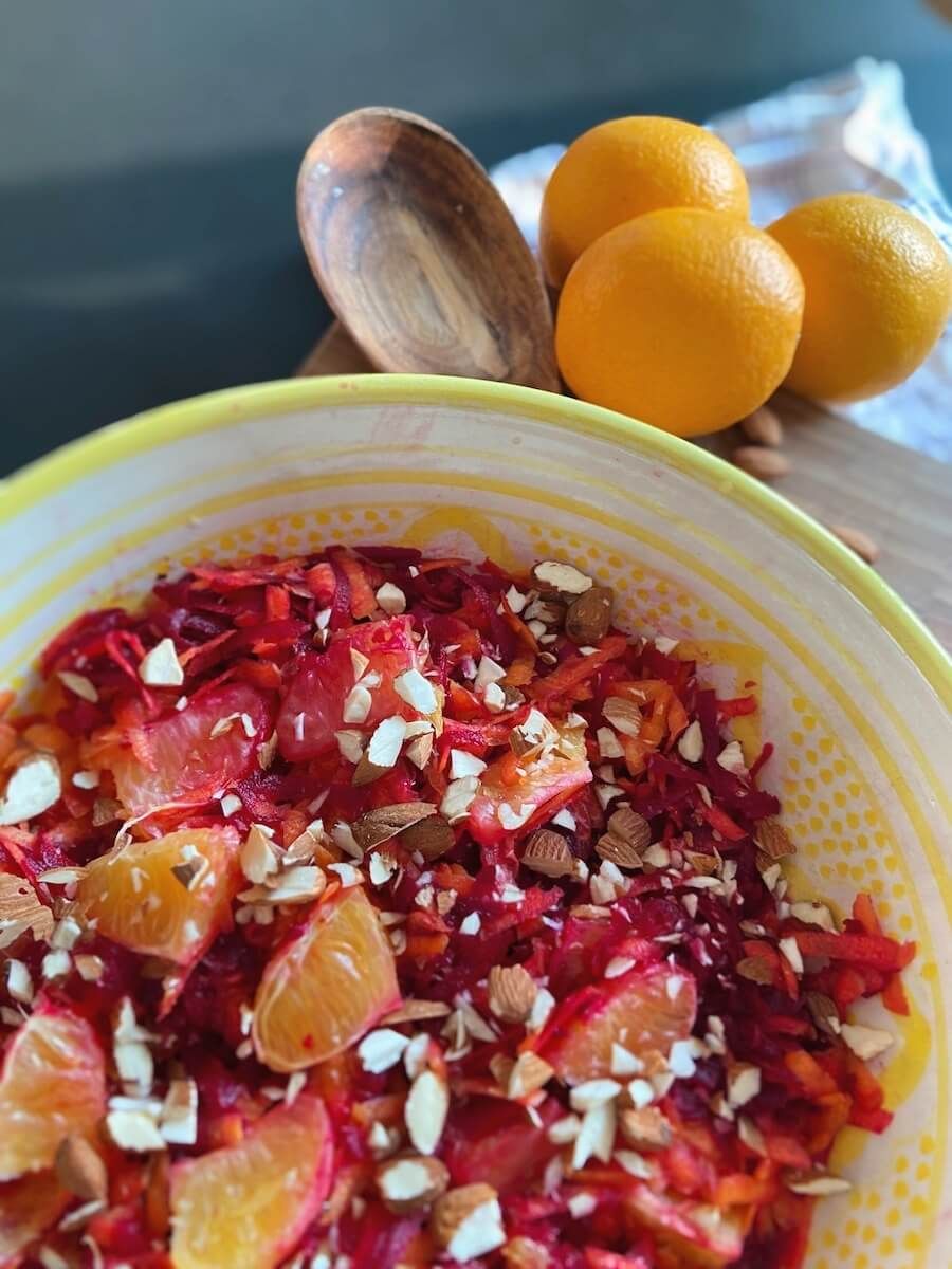Salat med revet rødbede og gulerod | Vegetar
