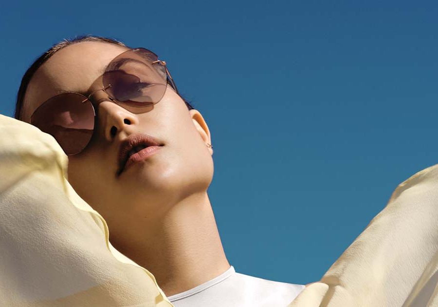 Amazon.com: Le Specs Women's OUTTA LOVE Sunglasses Black : Clothing, Shoes  & Jewelry