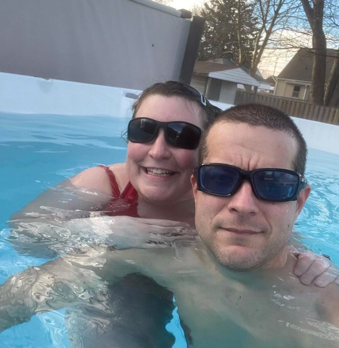 picture of couple in the Endless Pools E550 swim spa