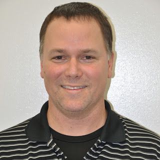 picture of swimming coach Dean Hutchinson of Strive Physical Therapy and Aquatic Rehabilitation