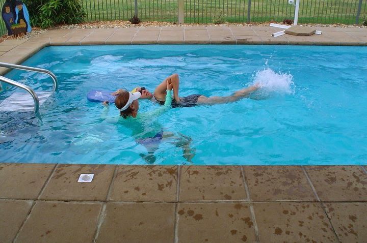 Tania and Deanne Brannan training in a Fastlane Pool / Endless Pool