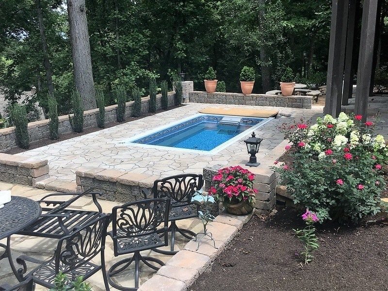 picture of a fully in-ground Endless Pools Custom Series pool in Knoxville, Tennessee