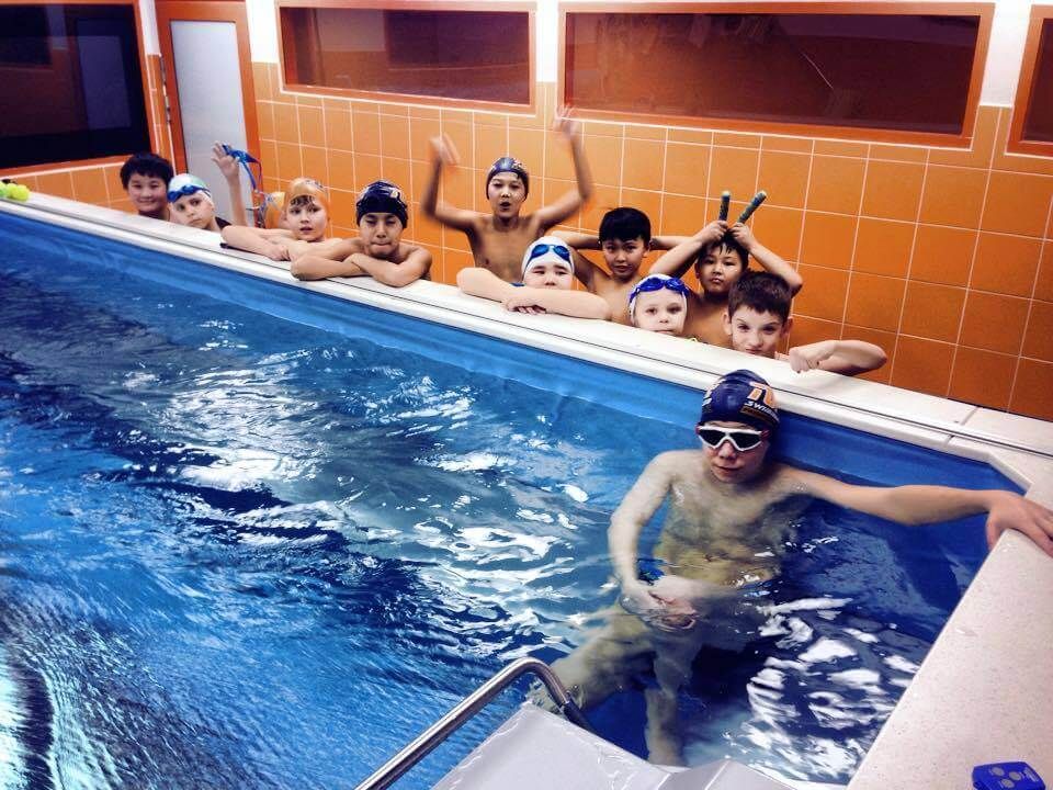 young swimmers at the Endless Pool at Tube Swim School in Kazakhstan