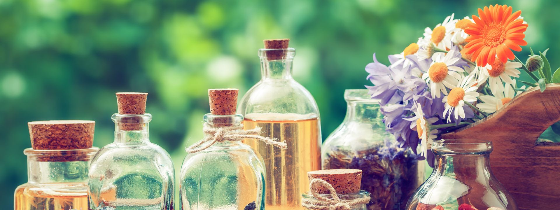 Rezeptbuch: „Alte Hausmittel neu entdeckt“