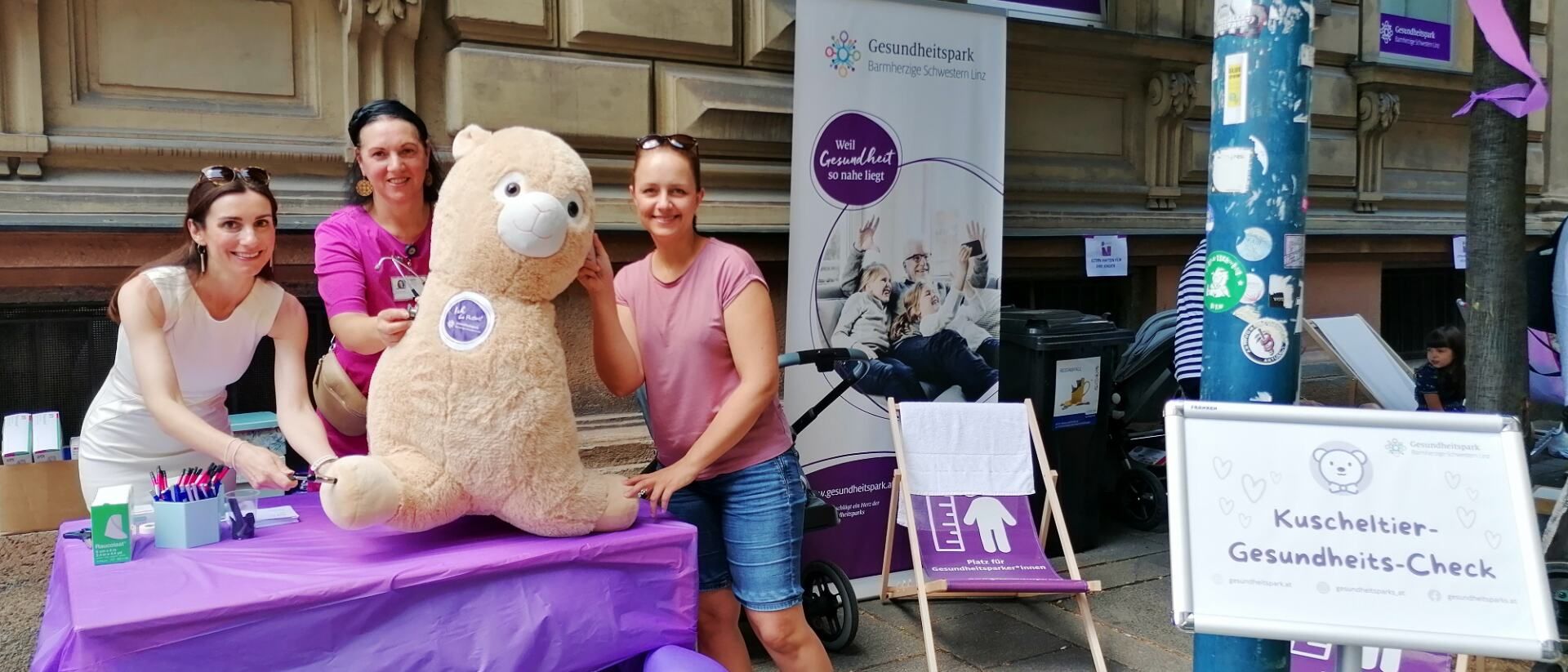 Nach dem Check ging es Drache, Lama und Tapir wieder gut