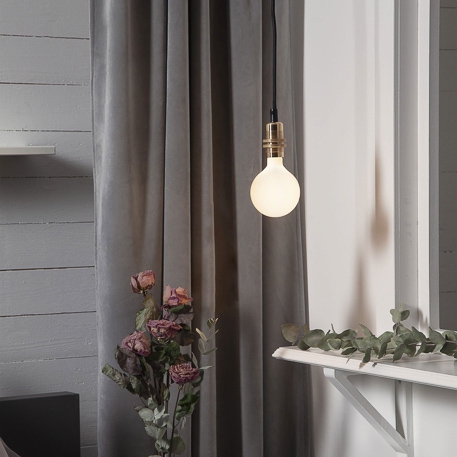 plug-in pendant light with copper socket