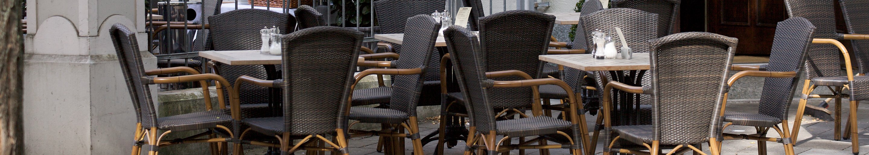 Outdoor Geflechstühle für Gastronomie und Hotellerie