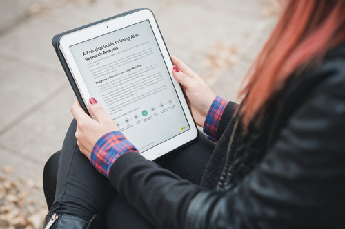 Learning how to use AI in user research analysis with the help of a practical guide